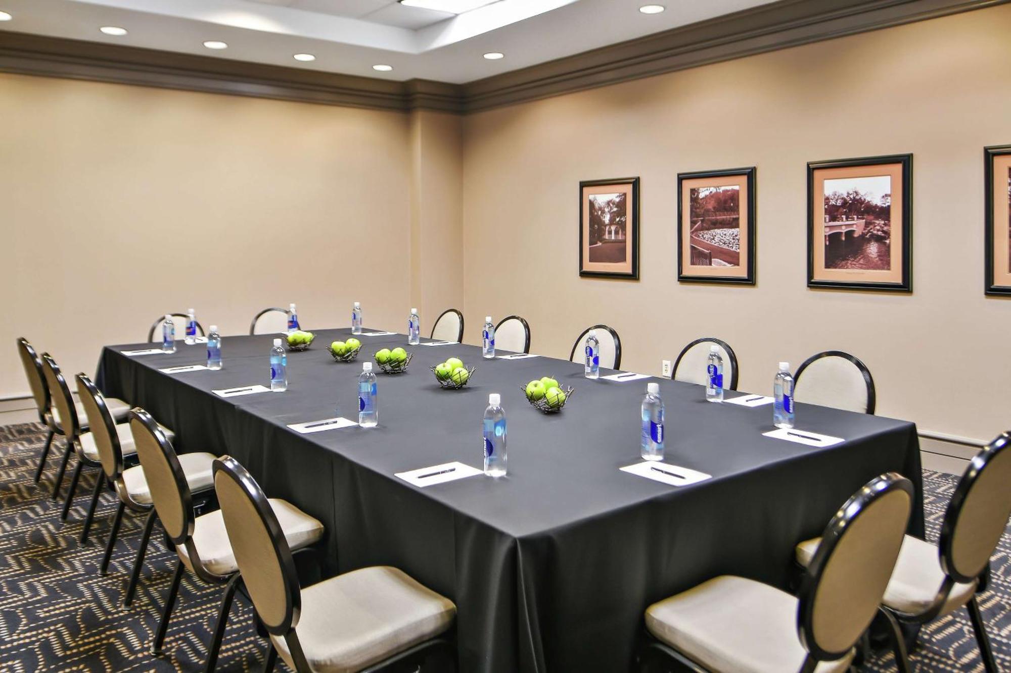 Hilton Dallas-Park Cities Esterno foto